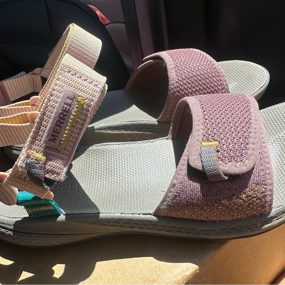 Merrell Mauve and Gray Outdoor Sandals size 7